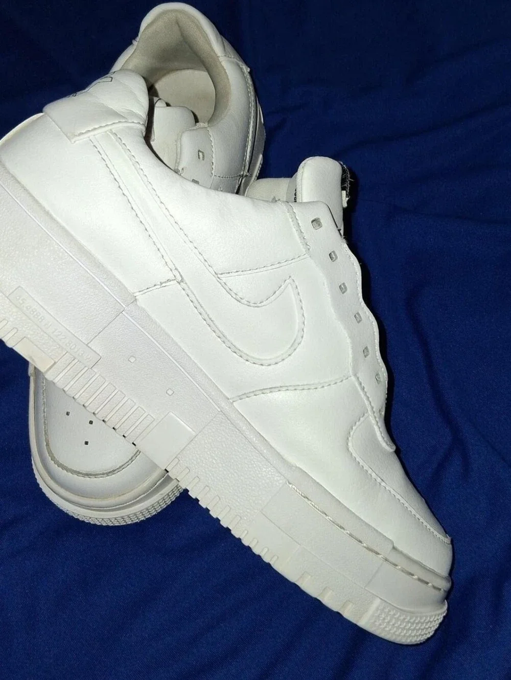 Men's White Leather Low-Top Sneakers